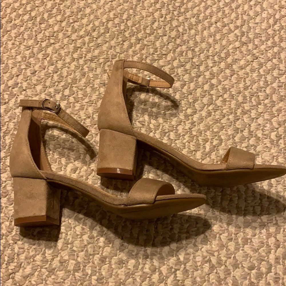 Heels - Picture 3 of 8